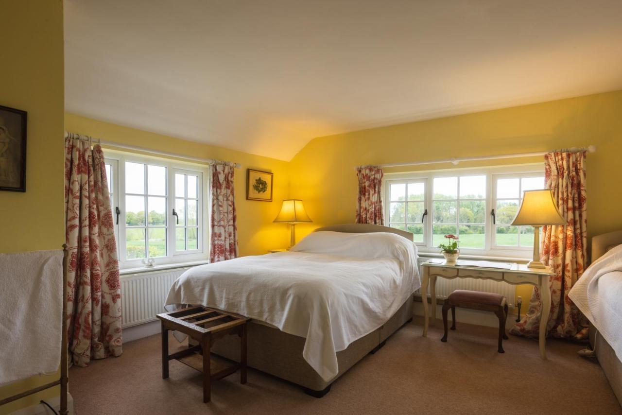 Mulsford Cottage Malpas  エクステリア 写真