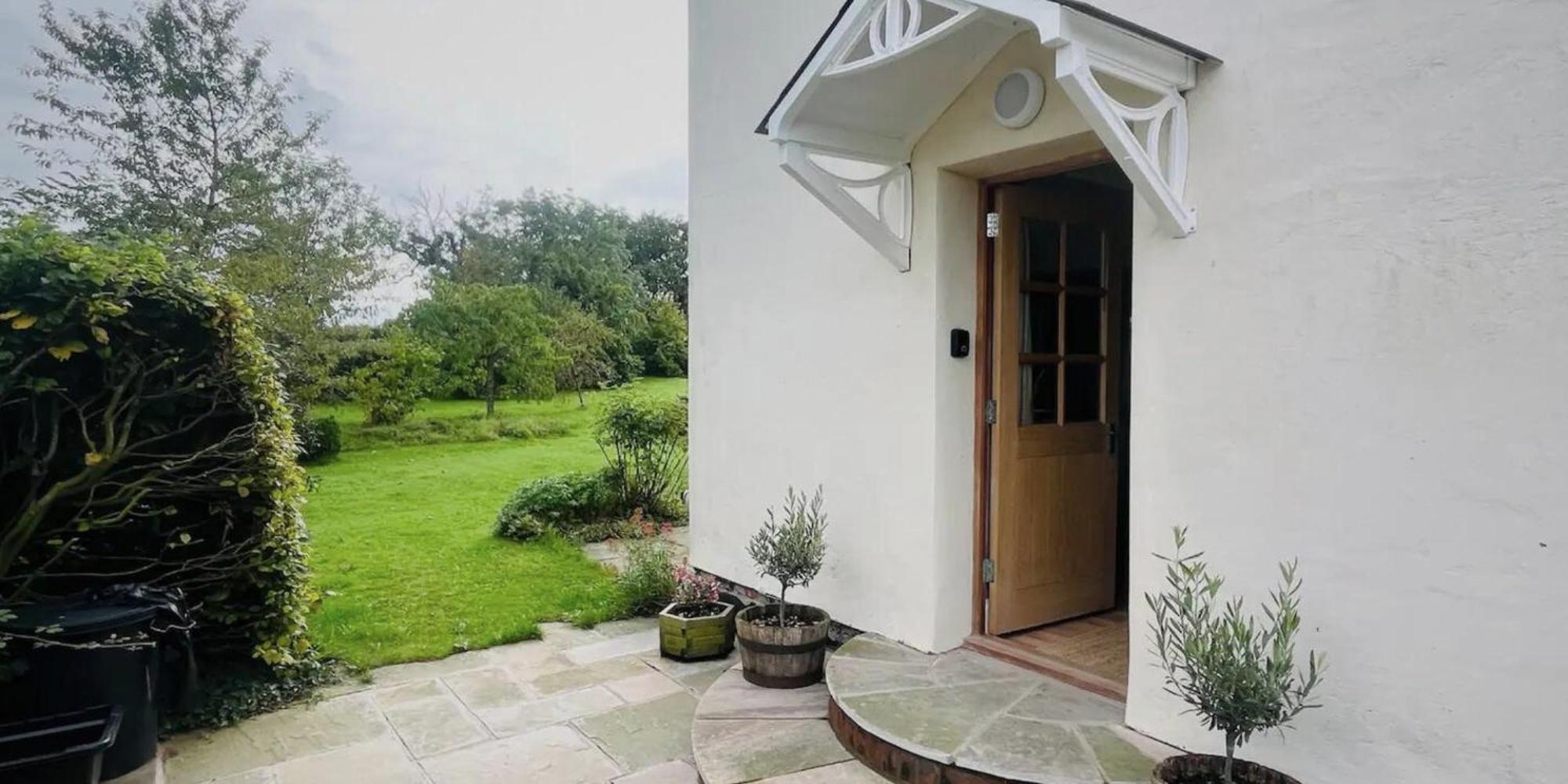 Mulsford Cottage Malpas  エクステリア 写真